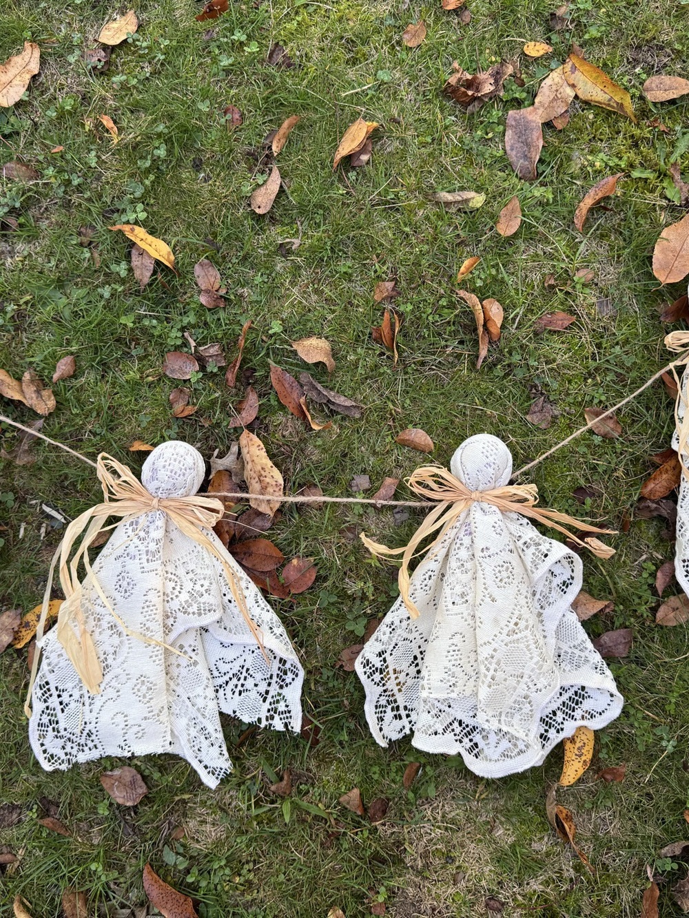 Lace ghost garland Halloween decor